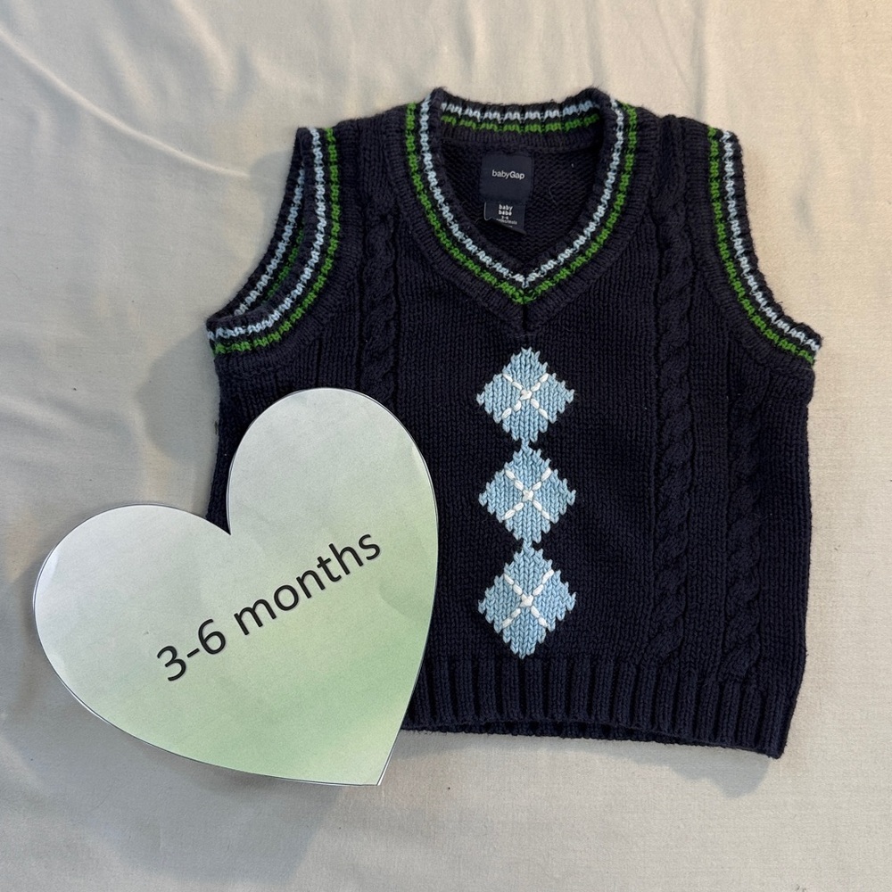GAP - knit vest with argyle design. Size 3-6 months